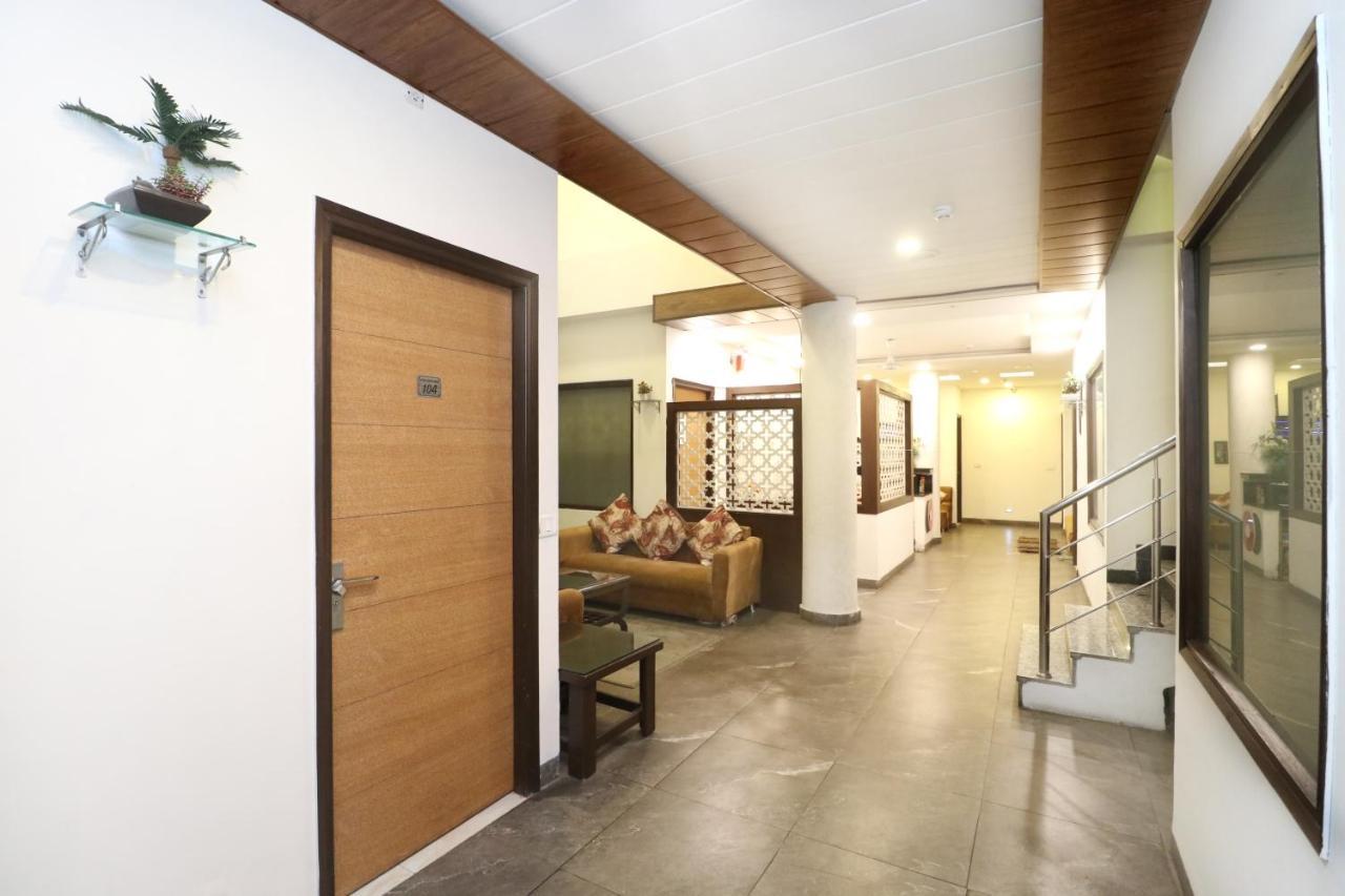 Hotel Seven- Center Of City Chandīgarh Exterior foto