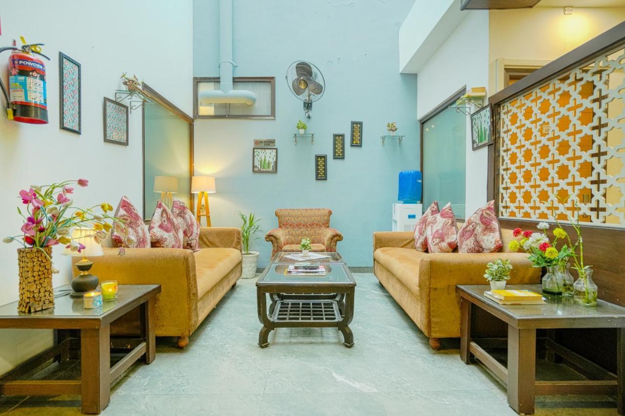 Hotel Seven- Center Of City Chandīgarh Exterior foto
