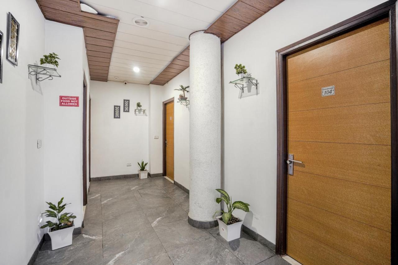 Hotel Seven- Center Of City Chandīgarh Exterior foto