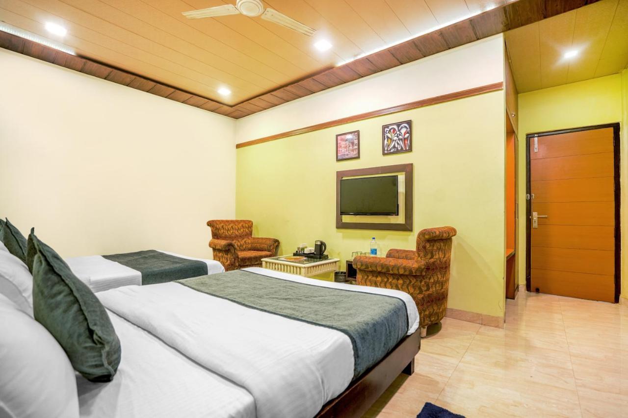 Hotel Seven- Center Of City Chandīgarh Exterior foto